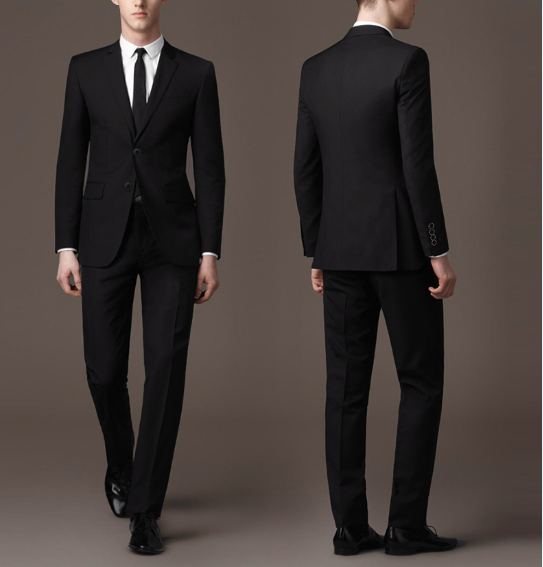 深圳市峰韵服装职业装定做厂家具备哪些优势