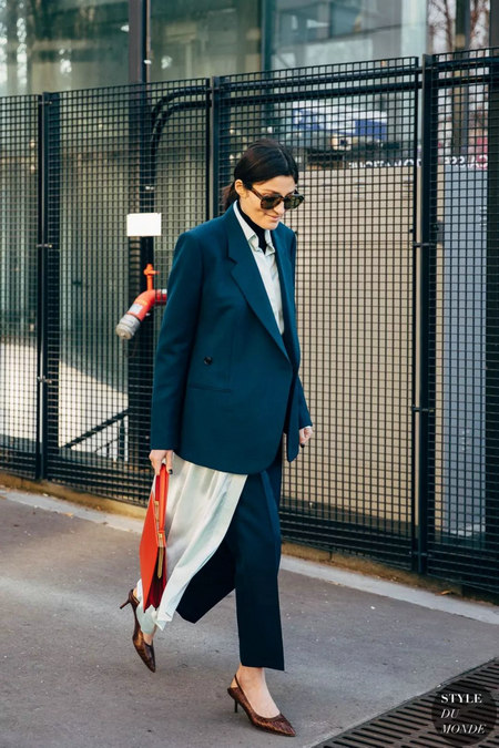 色彩趋势 忘掉牛油果绿！2019下半年这几个颜色较火！(图35)