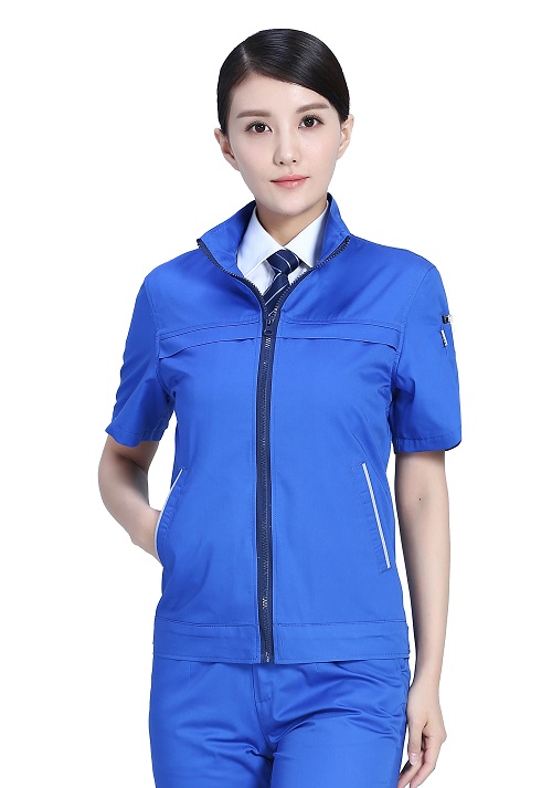 如何在企业中选择定制服装的面料